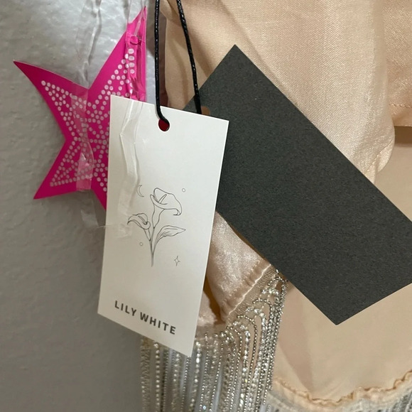 Lily white 2X adjustable strap silky camisole rhinestone hem​​ - Picture 4 of 5